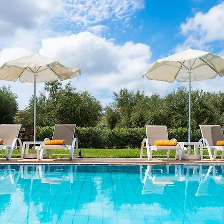 Villa Laga With Pool, 300M To Taverns, Childrens Area, Bbq! Kirianna Exterior photo