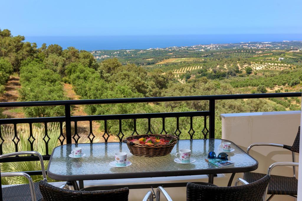Villa Laga With Pool, 300M To Taverns, Childrens Area, Bbq! Kirianna Exterior photo